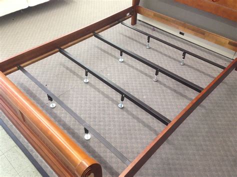 queen box spring metal center support slats|Adjustable Metal Bed Frame with Center Support.